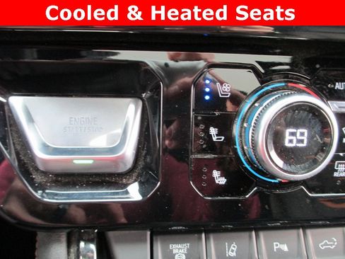 Used 2024 GMC Sierra 2500 AT4 w/ AT4 Premium Plus Package image 19