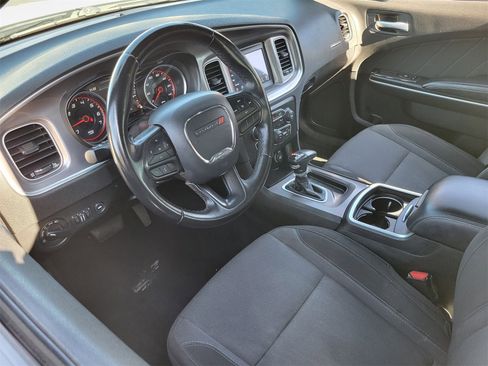 Used 2022 Dodge Charger SXT image 3