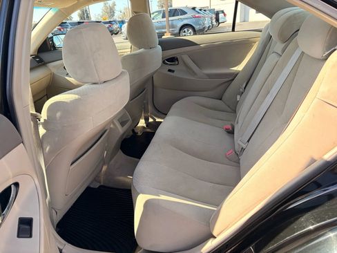 Used 2009 Toyota Camry LE FWD image 8