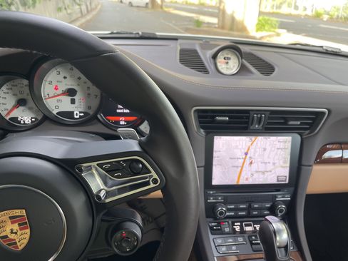 Used 2018 Porsche 911 Turbo S image 16