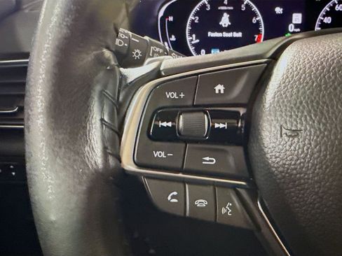 Used 2022 Honda Accord Touring image 11