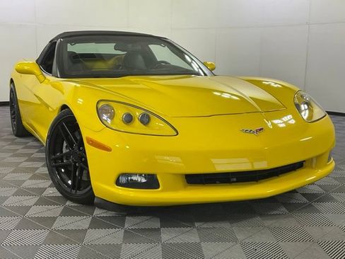 Used 2007 Chevrolet Corvette Convertible w/ Preferred Equipment Group RWD image 37