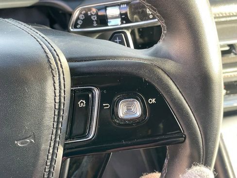 Used 2023 Lincoln Aviator AWD w/ Premium Package image 14