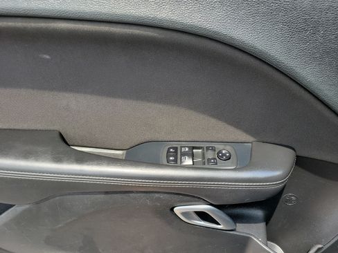Used 2020 Dodge Challenger GT RWD image 6