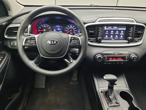 Used 2019 Kia Sorento AWD V6 image 22