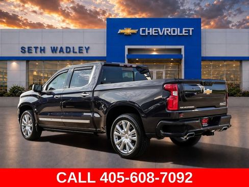 Used 2024 Chevrolet Silverado 1500 High Country w/ High Country Premium Package AWD/4WD image 78