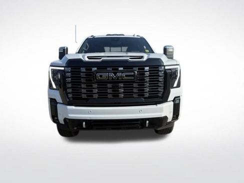 Used 2026 GMC Sierra 3500 Denali Ultimate w/ LPO, GMC Protection Package AWD/4WD image 2