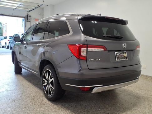 Used 2019 Honda Pilot AWD Touring image 6