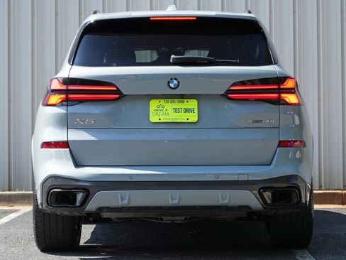 Used 2024 BMW X5 sDrive40i w/ M Sport Package RWD image 11