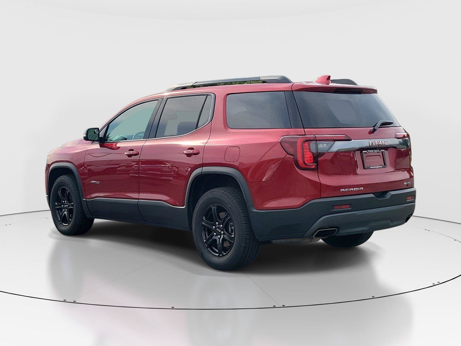 Used 2023 GMC Acadia AT4 w/ Technology Package AWD/4WD image 3