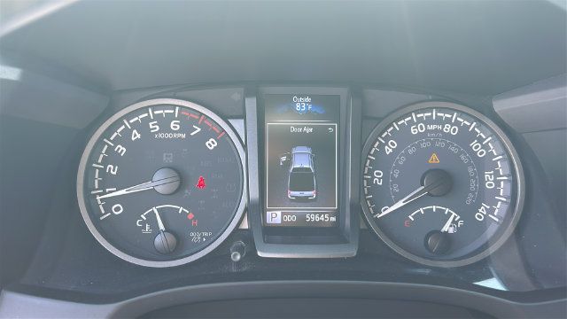 Used 2021 Toyota Tacoma TRD Off-Road w/ TRD Premium Off Road Package AWD/4WD image 18