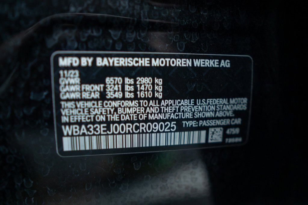 Certified 2024 BMW 760i xDrive w/ Executive Package AWD/4WD image 53