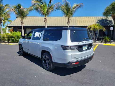 Used 2024 Jeep Grand Wagoneer L Series II w/ Quick Order Packagew 28T AWD/4WD image 8