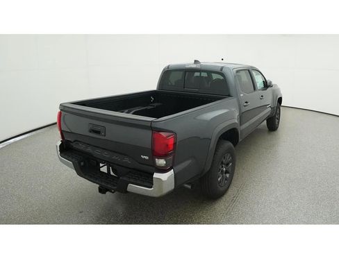 Used 2023 Toyota Tacoma SR5 image 9