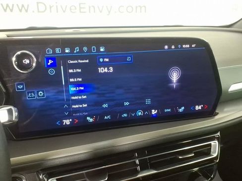 Used 2024 Chevrolet Traverse LT w/ Trailering Package image 19