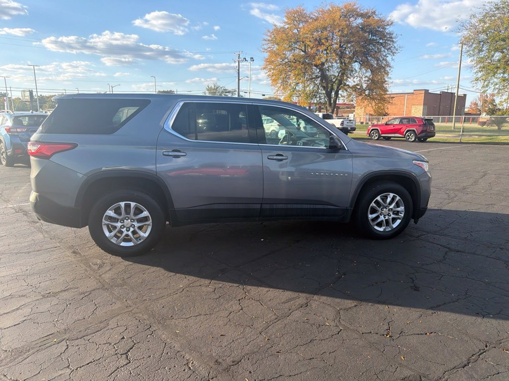 Used 2018 Chevrolet Traverse LS FWD image 5