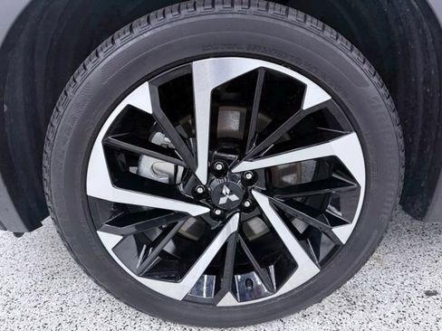 Used 2024 Mitsubishi Outlander SEL AWD/4WD image 12