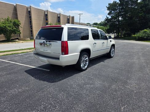 Used 2010 Cadillac Escalade ESV Platinum AWD/4WD image 6