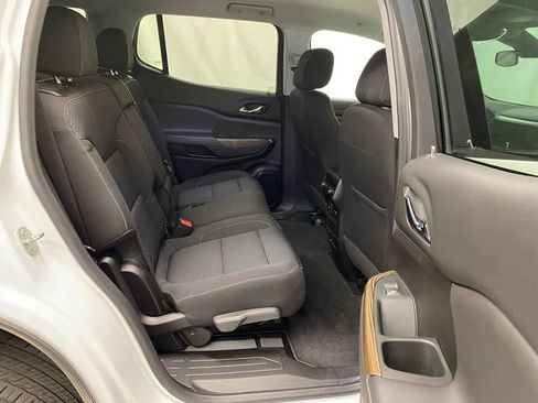 Used 2023 GMC Acadia SLE w/ Infotainment Package AWD/4WD image 17
