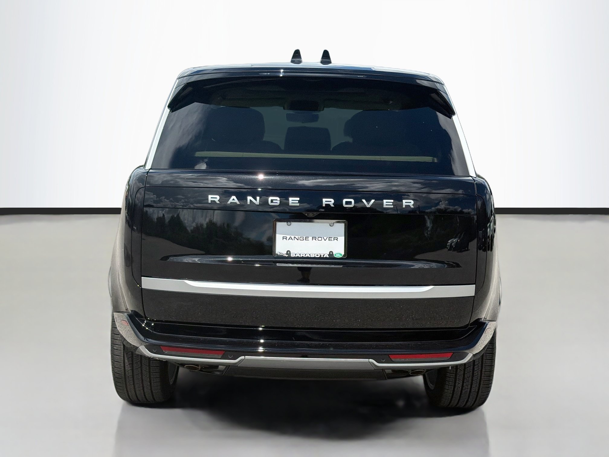 New 2026 Land Rover Range Rover Autobiography AWD/4WD image 4