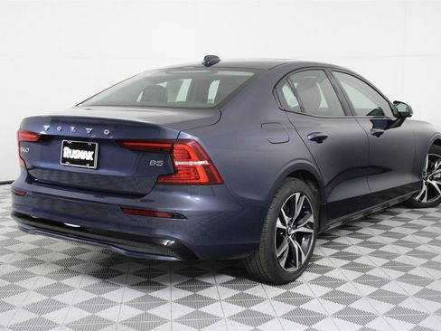 Certified 2023 Volvo S60 B5 Core image 4