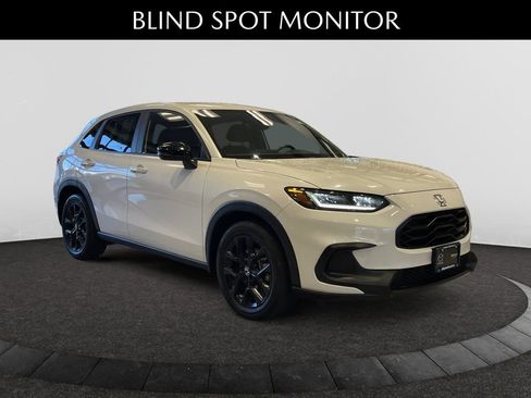 Used 2023 Honda HR-V Sport image 7