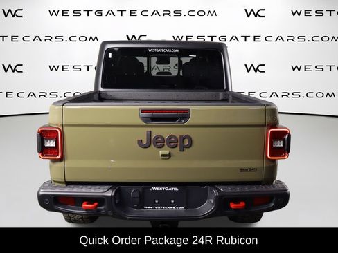 Used 2025 Jeep Gladiator Rubicon w/ Safety Group AWD/4WD image 4