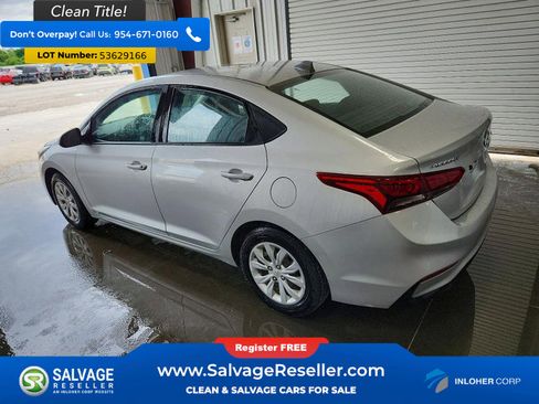 Used 2019 Hyundai Accent SE FWD image 3