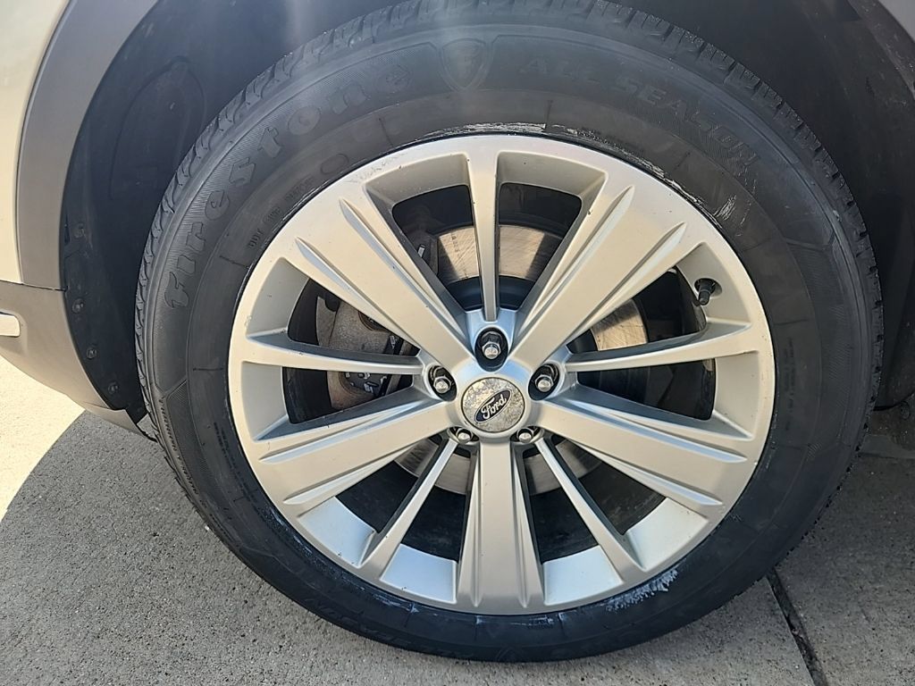 Used 2018 Ford Explorer Limited AWD/4WD image 9