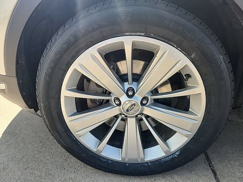 Used 2018 Ford Explorer Limited AWD/4WD image 9
