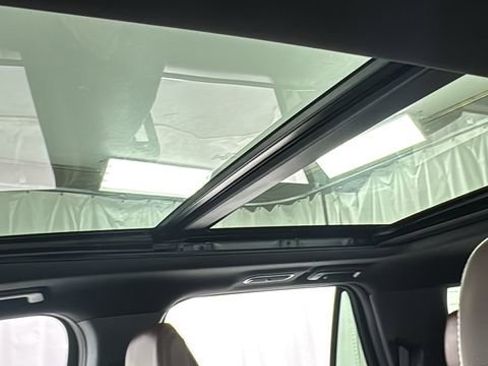 Used 2024 Ford Expedition Limited image 36