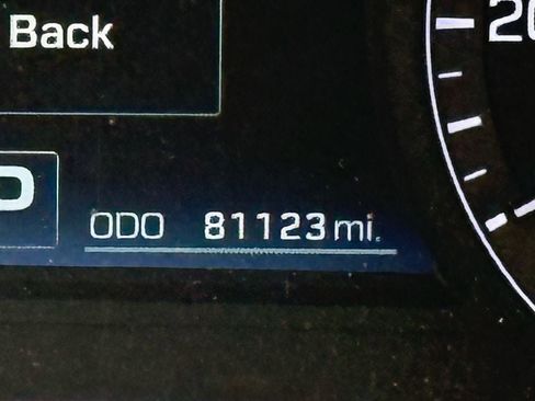 Used 2014 Hyundai Equus Signature image 23