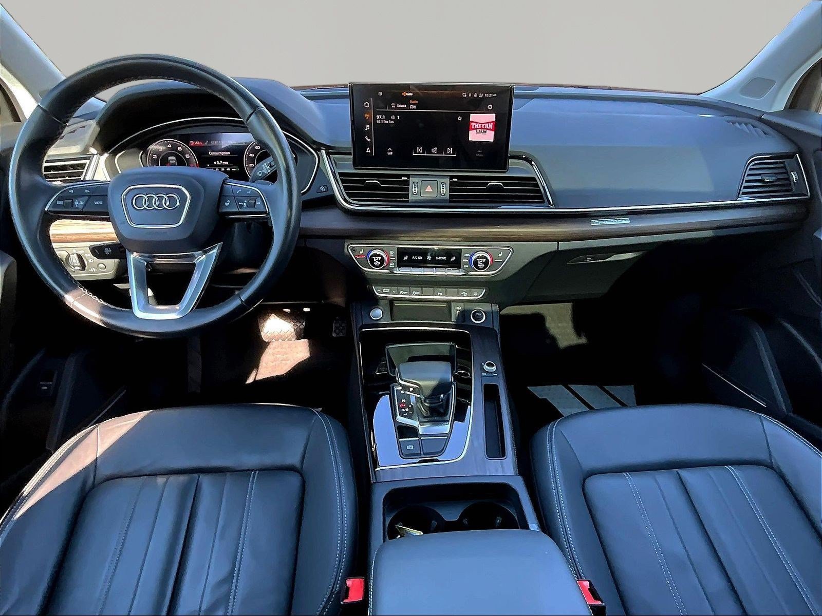 Used 2023 Audi Q5 2.0T Premium Plus w/ Premium Plus Package AWD/4WD image 7