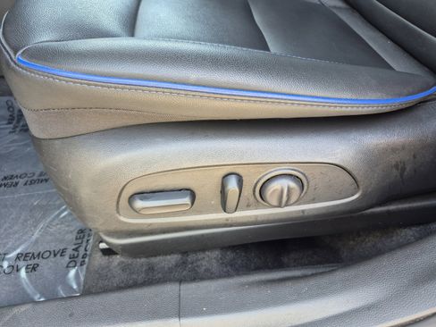 Used 2025 Buick Envista Sport Touring w/ Convenience I Package FWD image 15
