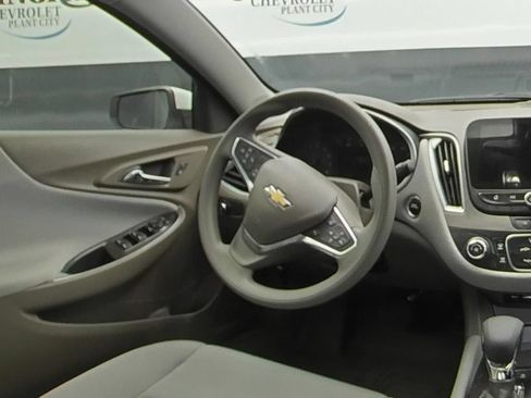 Used 2024 Chevrolet Malibu LS w/ LPO, Floor Liner Package FWD image 16