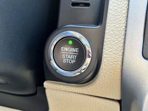 Used 2016 Ford Expedition Limited w/ Equipment Group 301A image 5