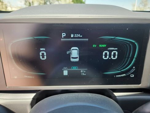 New 2026 Kia Niro LX FWD image 19
