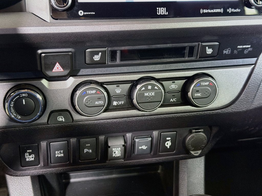 Used 2022 Toyota Tacoma TRD Pro AWD/4WD image 17