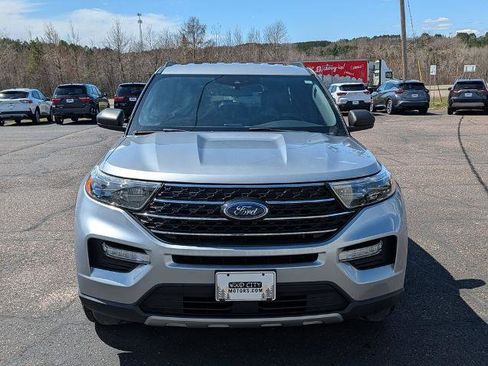 Certified 2020 Ford Explorer XLT w/ Equipment Group 202A AWD/4WD image 2