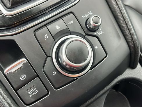 Used 2018 MAZDA CX-5 Touring w/ Preferred Equipment Package image 22