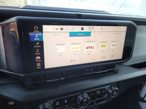 Used 2024 Jeep Wrangler Unlimited w/ Convenience Group image 26