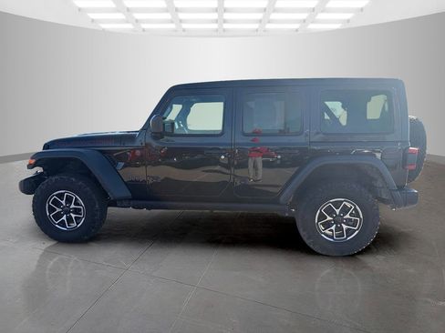 Used 2025 Jeep Wrangler Unlimited Rubicon w/ Convenience Group AWD/4WD image 6