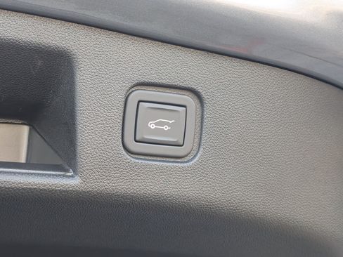 Used 2024 Chevrolet Blazer EV RS AWD/4WD image 19