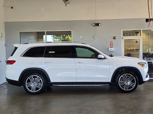 Used 2022 Mercedes-Benz GLS 450 4MATIC image 4