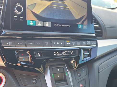 Used 2025 Honda Odyssey Sport-L image 29