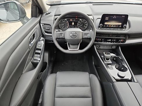 New 2026 Nissan Rogue SV image 9