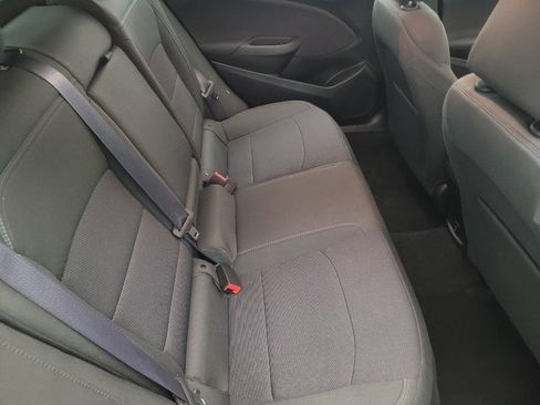 Used 2017 Chevrolet Cruze LT image 19