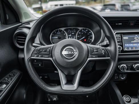 Used 2022 Nissan Kicks S image 26