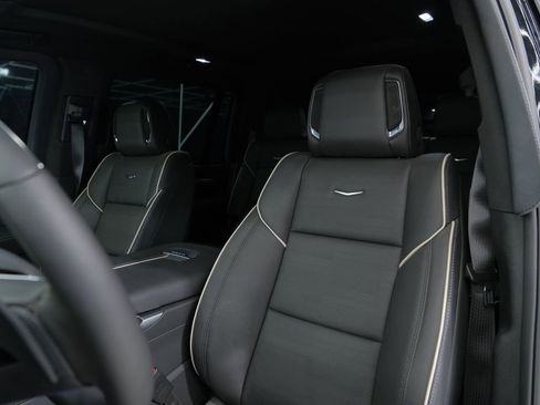 Used 2026 Cadillac Escalade ESV Sport image 26