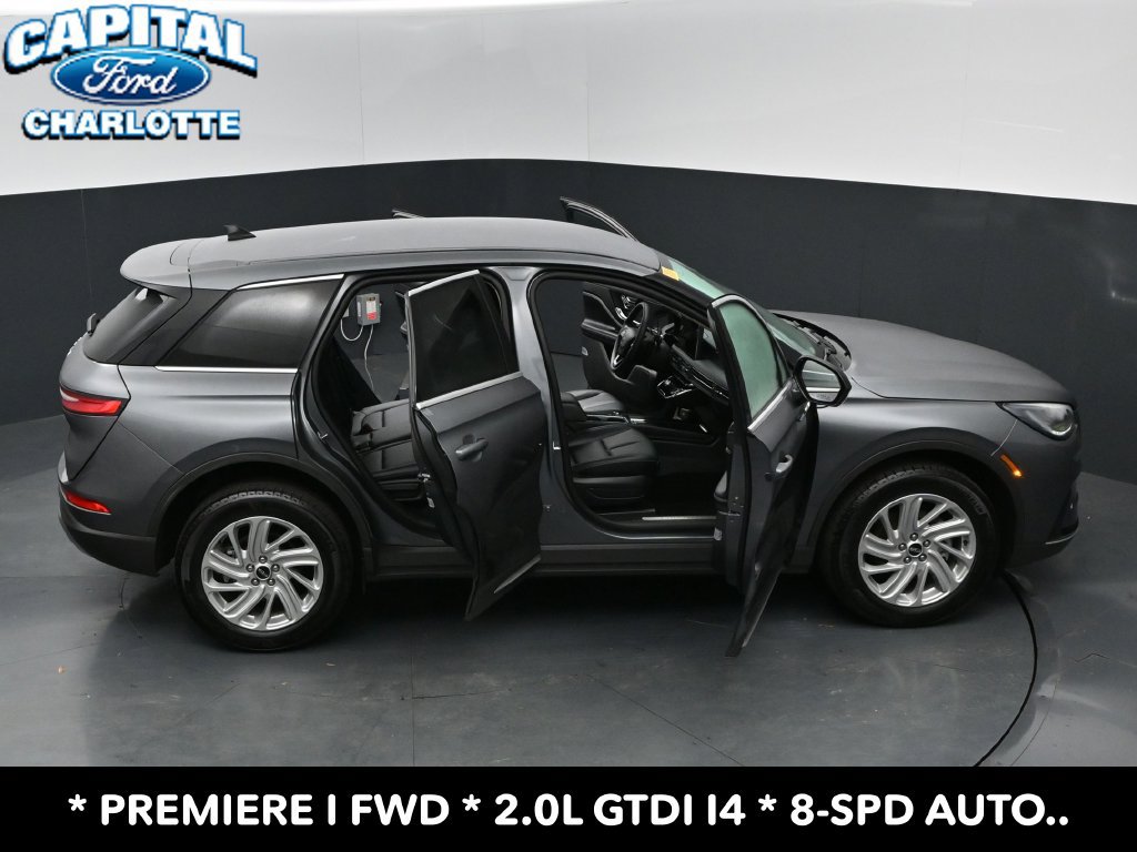 Used 2025 Lincoln Corsair FWD image 31